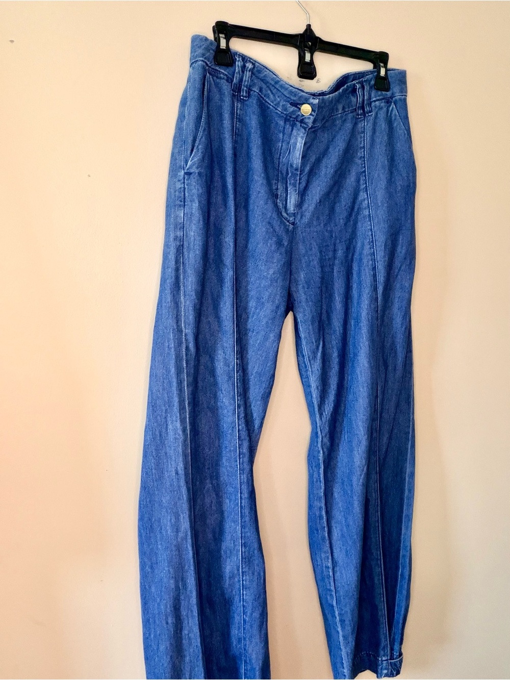 American Eagle Outfitters Relaxed Blue Denim Jeans